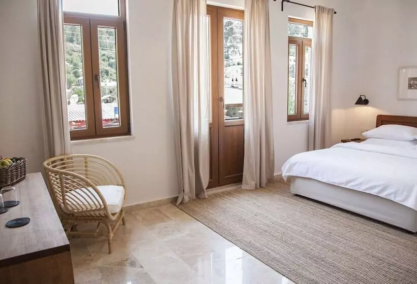 Hotelli The River House