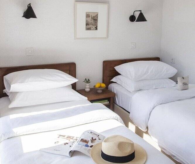 فندق The River House