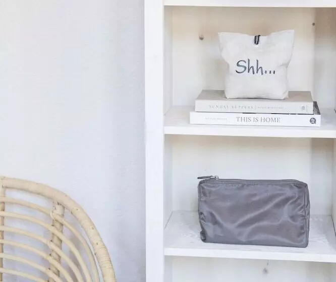 Hotelli The River House