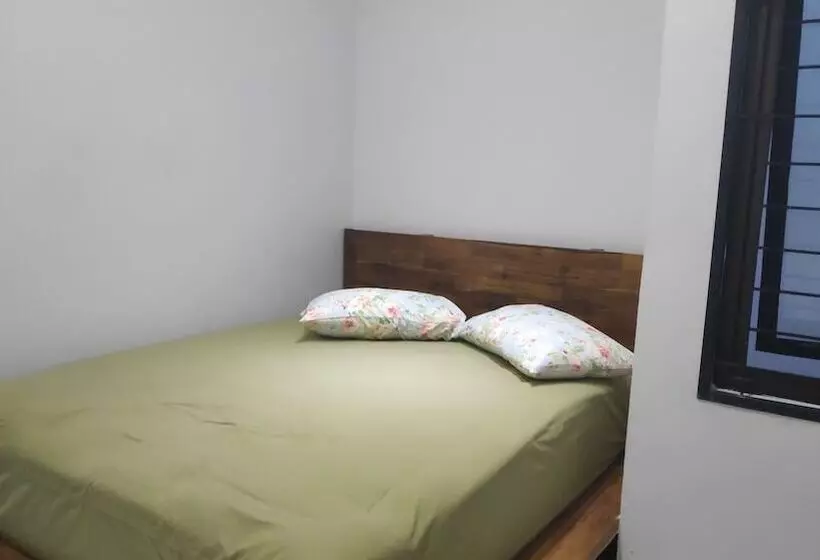 Pensione Avicenna 2 Guesthouse