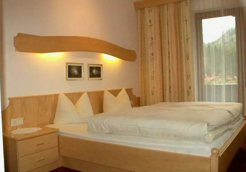 پانسیون Gästehaus Elfriede