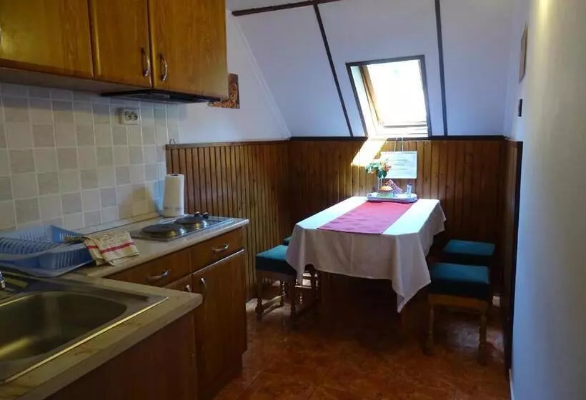 Majatalo Rózsa Vendégház