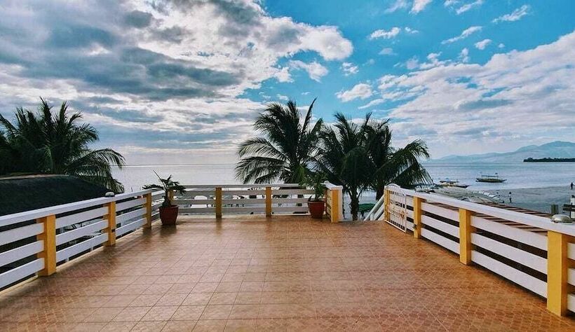 Phi Phi Beach Hotel And Island Resort