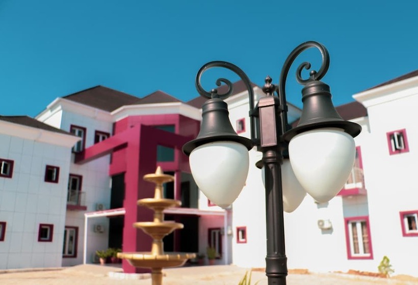 هتل King Daken Diplomatic Suites