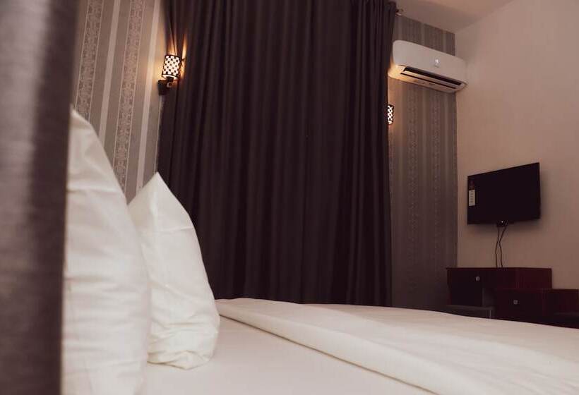 هتل King Daken Diplomatic Suites