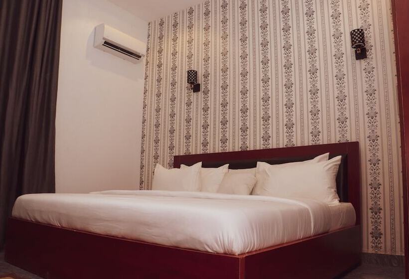 هتل King Daken Diplomatic Suites