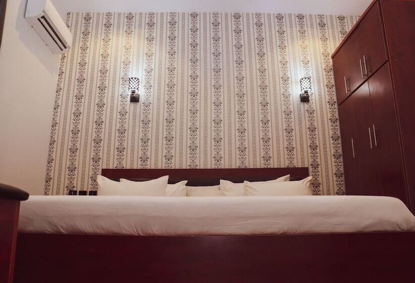 هتل King Daken Diplomatic Suites