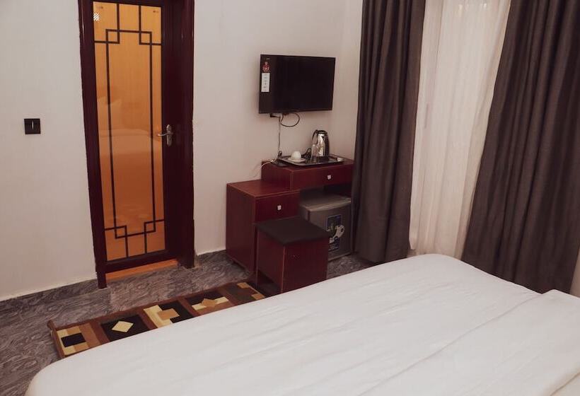 هتل King Daken Diplomatic Suites