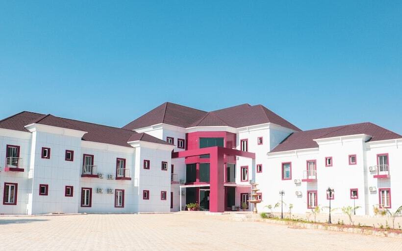 هتل King Daken Diplomatic Suites