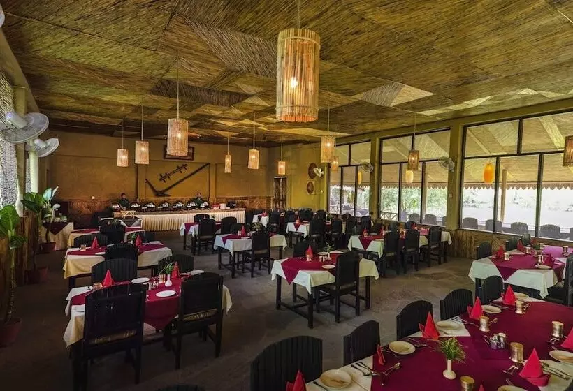 هتل Tigerland Safari   A Lemon Tree Resort, Chitwan, Nepal