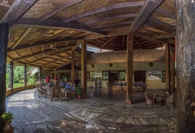 هتل Tigerland Safari   A Lemon Tree Resort, Chitwan, Nepal