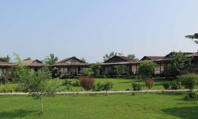 هتل Tigerland Safari   A Lemon Tree Resort, Chitwan, Nepal