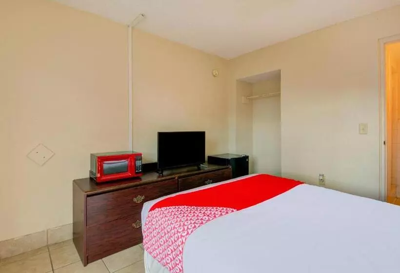 Motelli OYO Douglas GA US-441