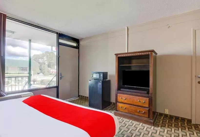 Motelli OYO Douglas GA US-441