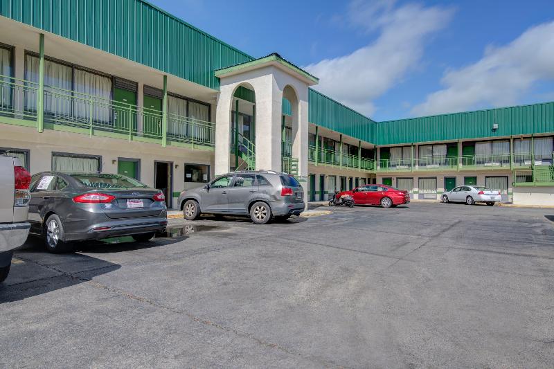 מוטל OYO Douglas GA US-441