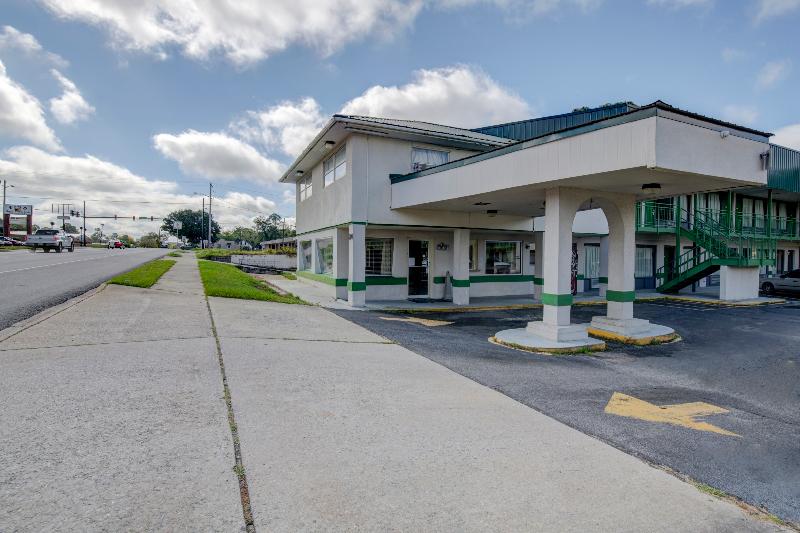 מוטל OYO Douglas GA US-441