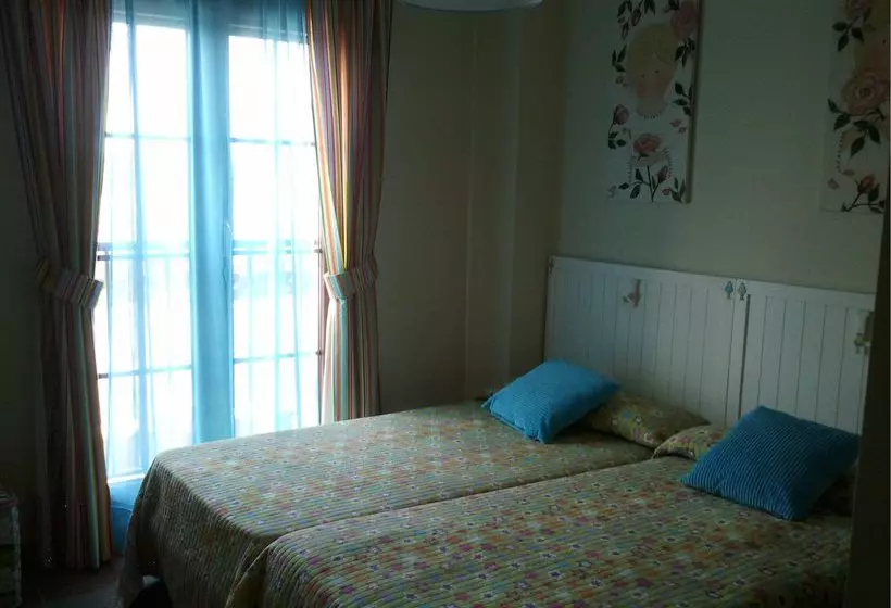 Apartamentos Leo Los Pelicanos