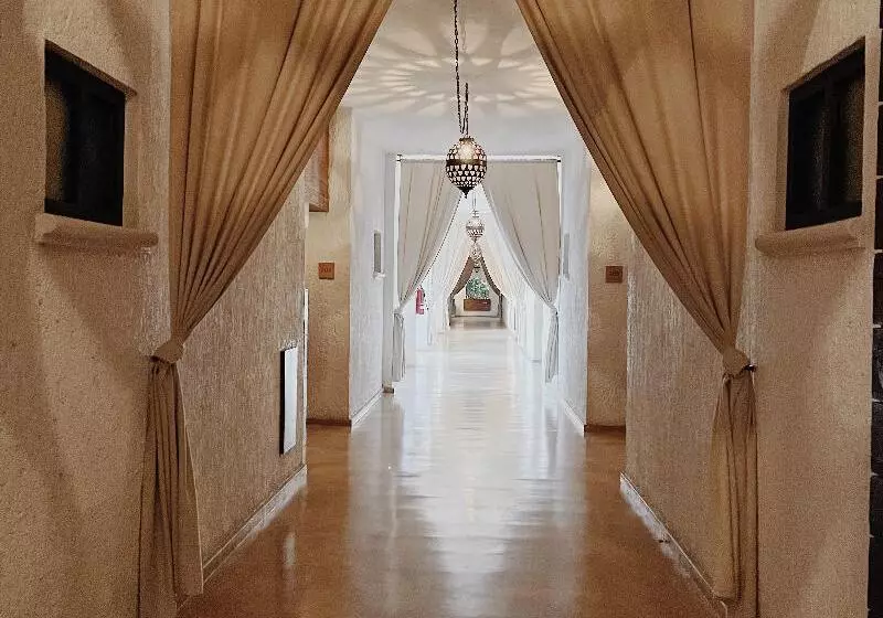 Bahia Hotel & Beach House