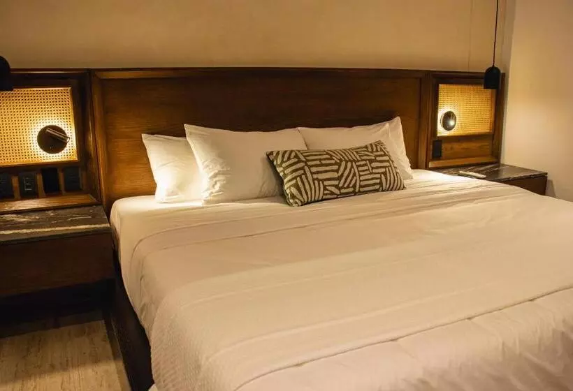 Casa Continental Hotel Boutique & Suites