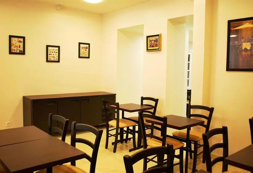 Comfort Hotel Au Firmament Asnieres Sur Seine