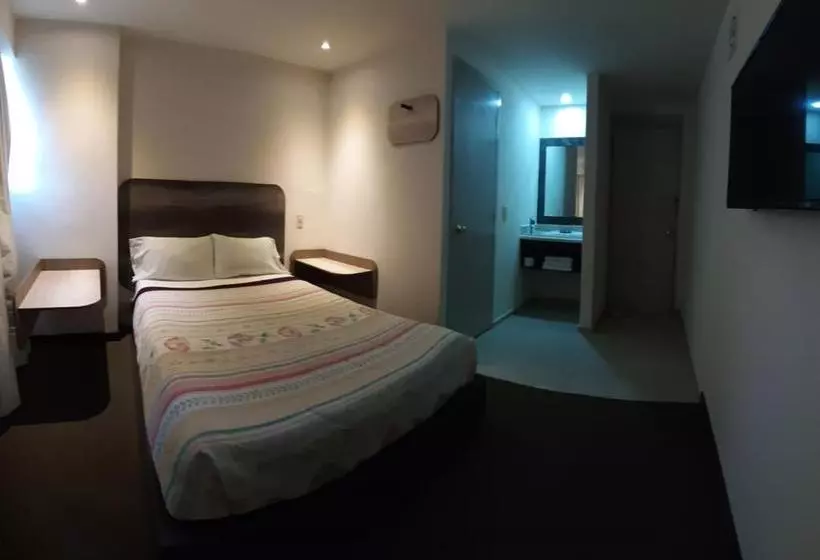 ホテル Hb Express