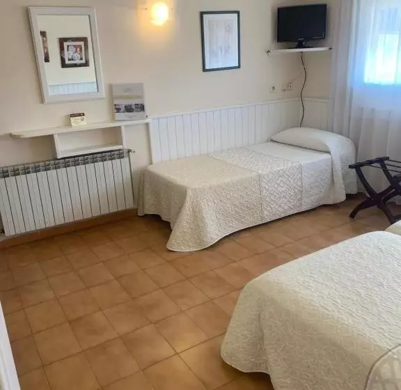 مسافرخانه Casa Feliu