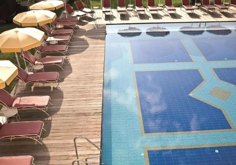 Отель Alpenpark Resort Superior