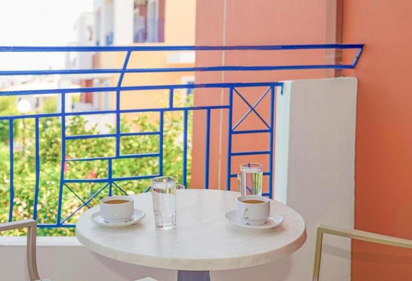 בית מלון כפרי Astra Village & Suites