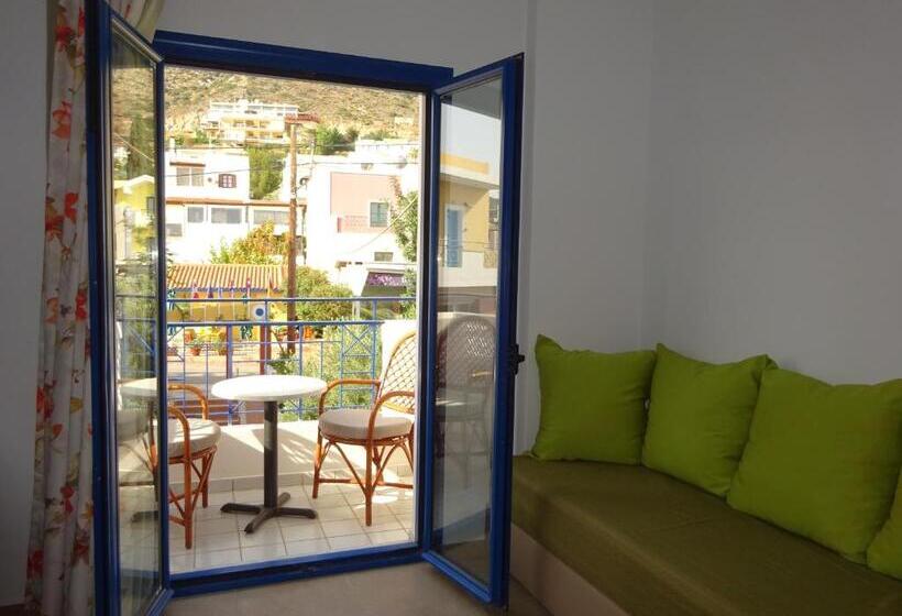 בית מלון כפרי Astra Village & Suites