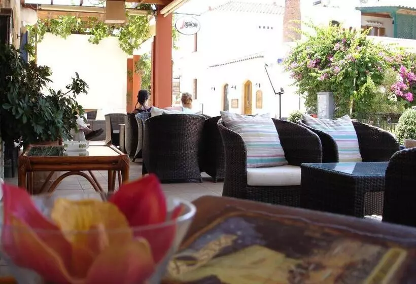 Отель Astra Village & Suites