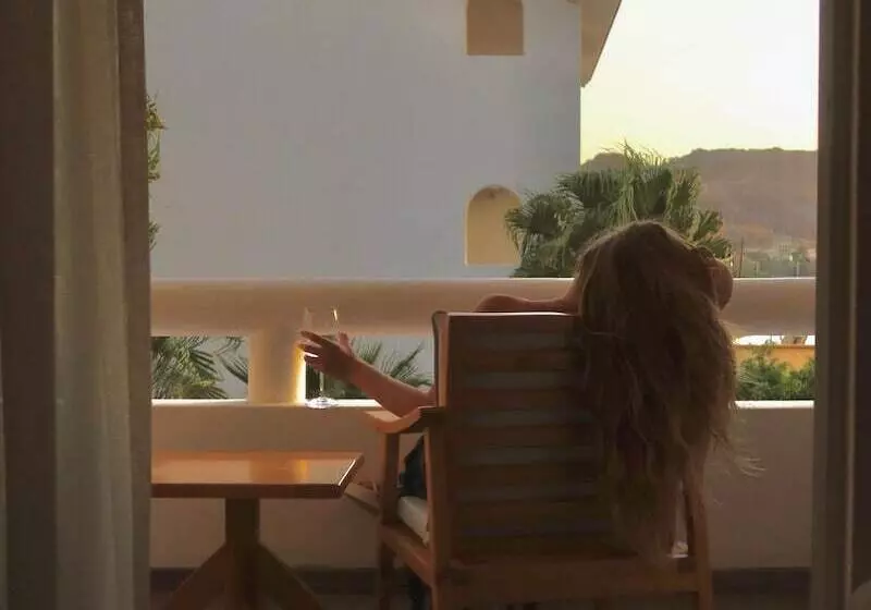 Bahia Hotel & Beach House