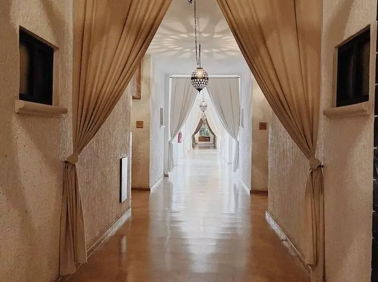 Bahia Hotel & Beach House