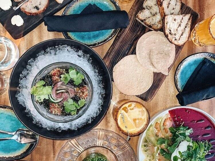 Bahia Hotel & Beach House