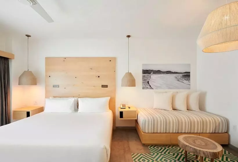 Bahia Hotel & Beach House