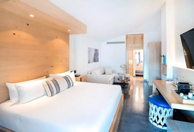 Bahia Hotel & Beach House