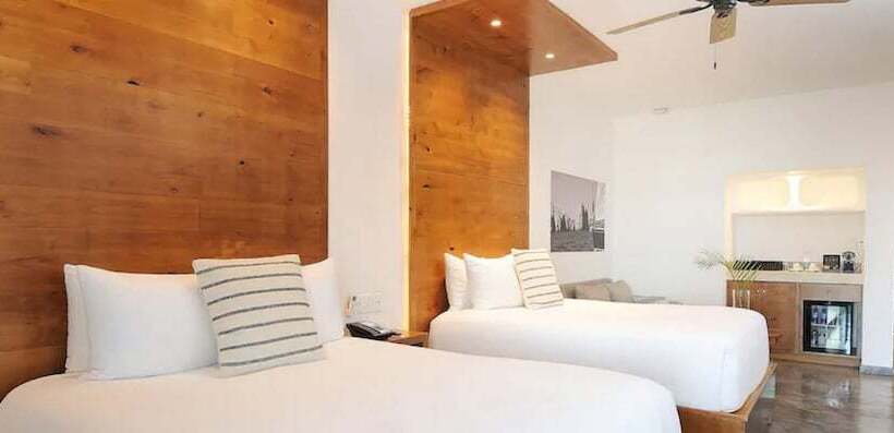 Bahia Hotel & Beach House