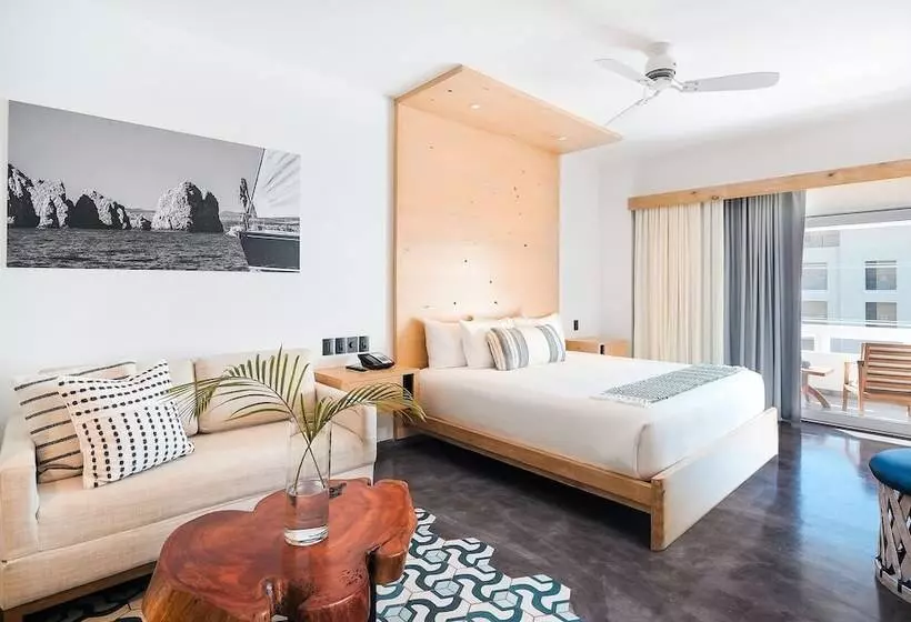 Bahia Hotel & Beach House