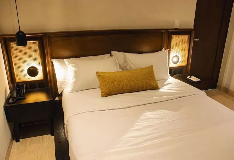 Casa Continental Hotel Boutique & Suites