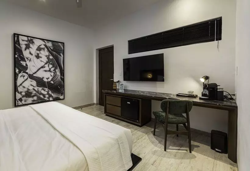 Casa Continental Hotel Boutique & Suites