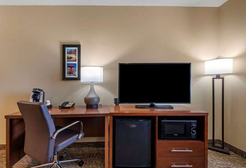 فندق Comfort Suites Lake Norman  Huntersville