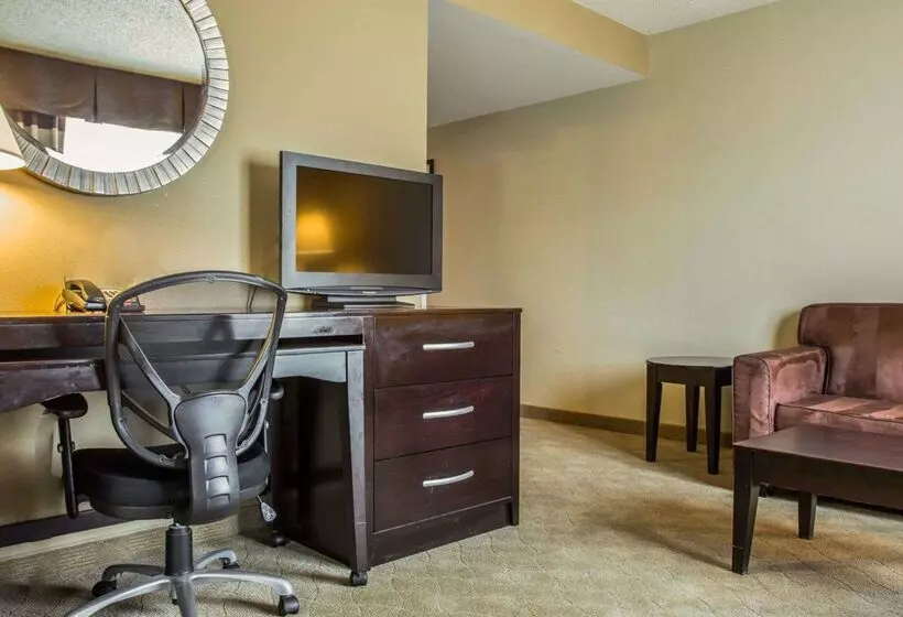 호텔 Comfort Suites Lake Norman  Huntersville