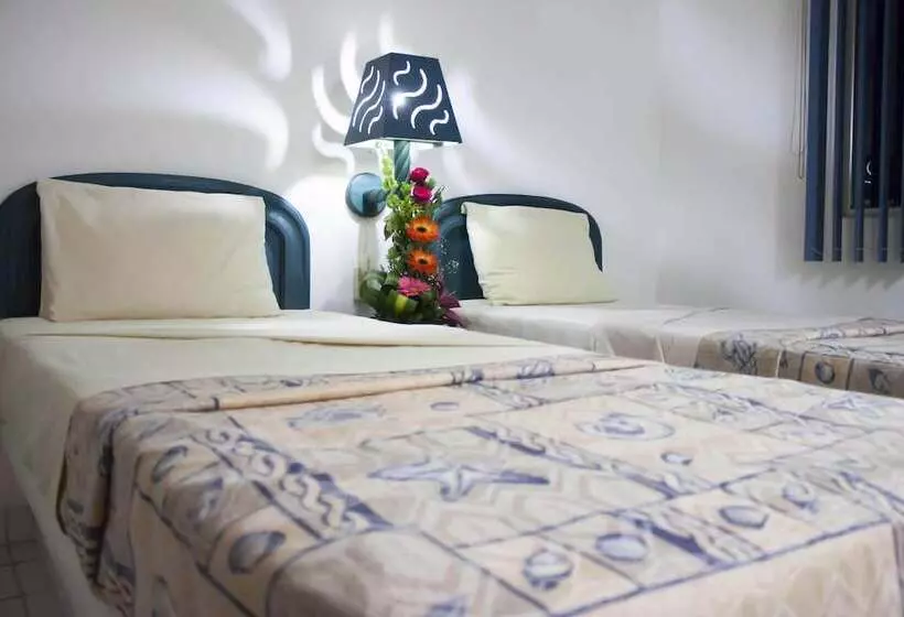 בית מלון כפרי Coral Clubes Acapulco