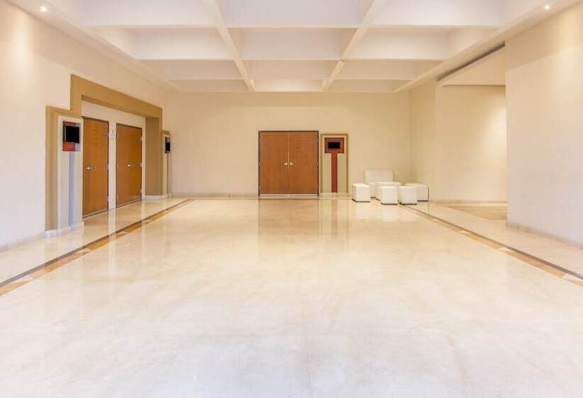فندق Crowne Plaza Monterrey Aeropuerto, An Ihg