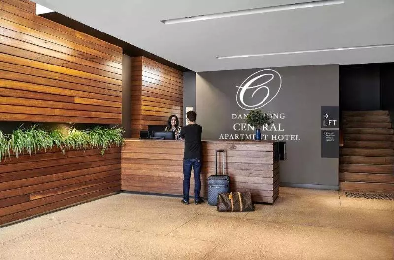 فندق Dandenong Central Apartments Official