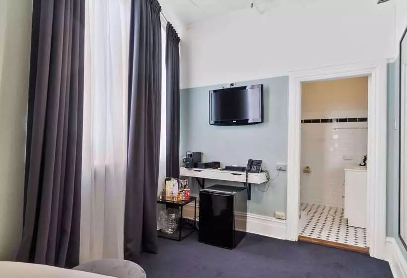 Harry, Ascend Hotel Collection