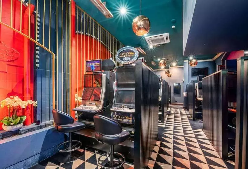 Harry, Ascend Hotel Collection