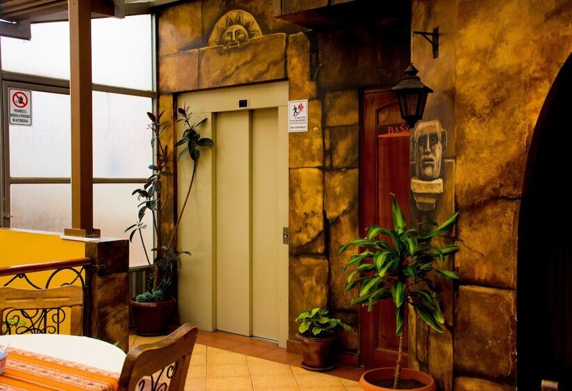 هتل Las Brisas Centro