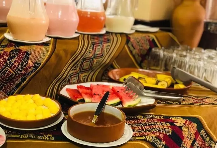 هتل Las Brisas Centro