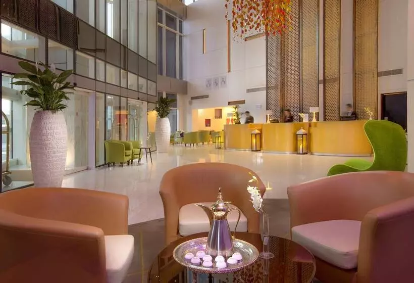 Отель Millennium Central Downtown