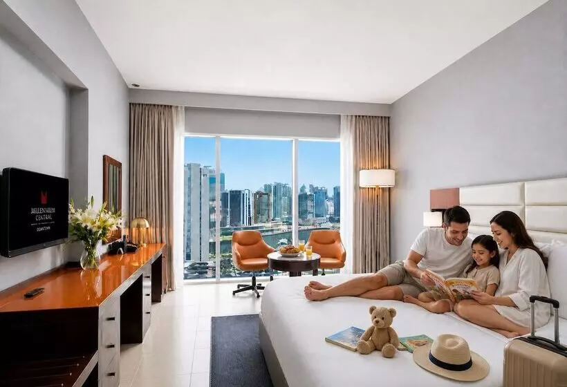 Hotelli Millennium Central Downtown